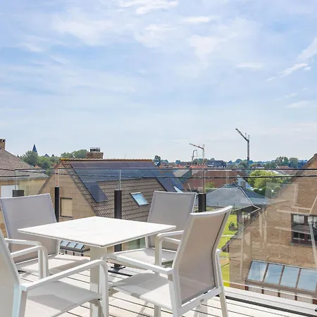 Newly Built Rooftop Flat With Sun-facing Terrace Lejlighed
